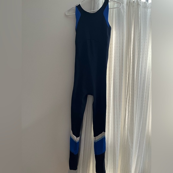 Adidas one piece navy size M - Picture 13 of 15